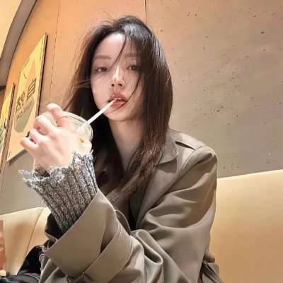 村里来了个直播女神